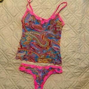 Victoria’s Secret lingerie set. Size M.